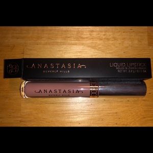 Anastasia Beverly Hills Makeup - Anastasia Beverly Hills liquid lipstick Anastasia Beverly Hills Makeup - Anastasia Beverly Hills liquid lipstick